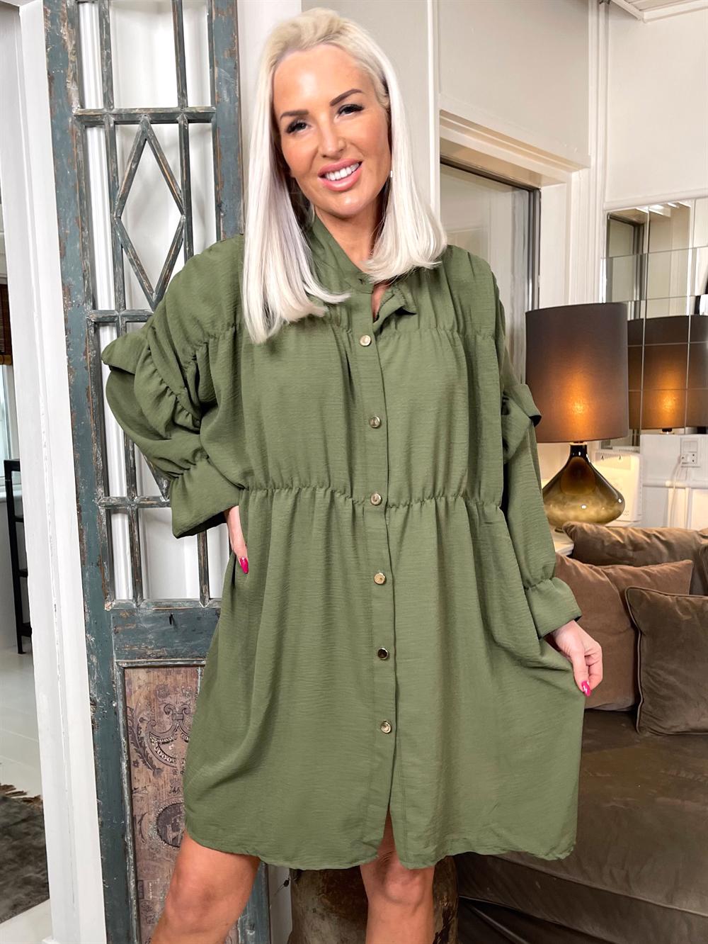 Monica Plain - Tunikaklänning med volanger och guldknappar